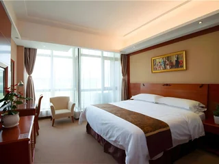 Шанхай: Vienna International Hotel Shanghai Disneyland Tour Shop