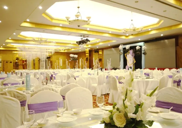 Далянь: Grand Continent International Hotel