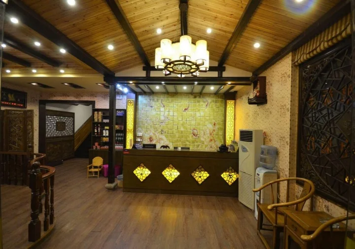 Цзясинь: Wuzhen Jinhanghe Inn