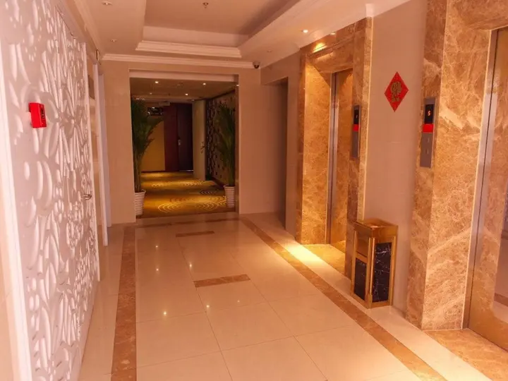 Шанхай: Shanghai Holland Hotel
