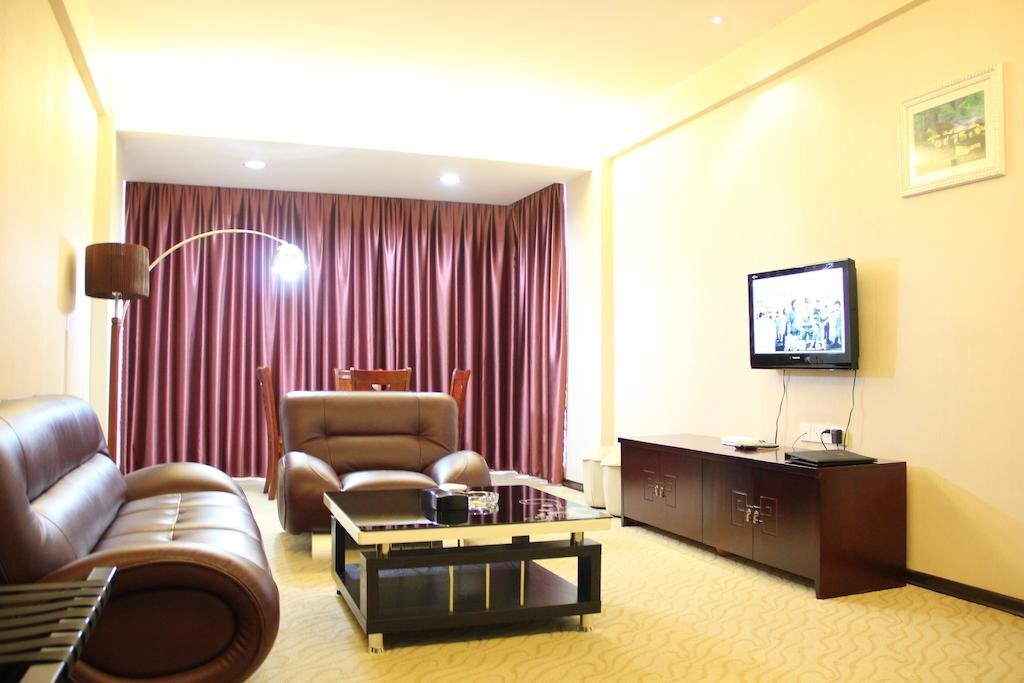 Хэчжоу: He Zhou Huang Yao Jiu Hu Shan Hotel