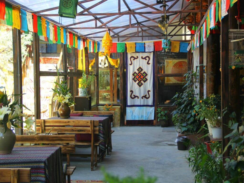 Шангри-Ла: The Design Of Gathering Ten Powerful Elements Inn