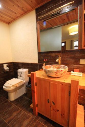 Дали: Cabin 7 Inn