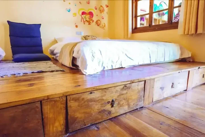 Дали: Cabin 7 Inn