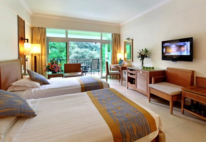 Санья: Landscape Beach Hotel Sanya
