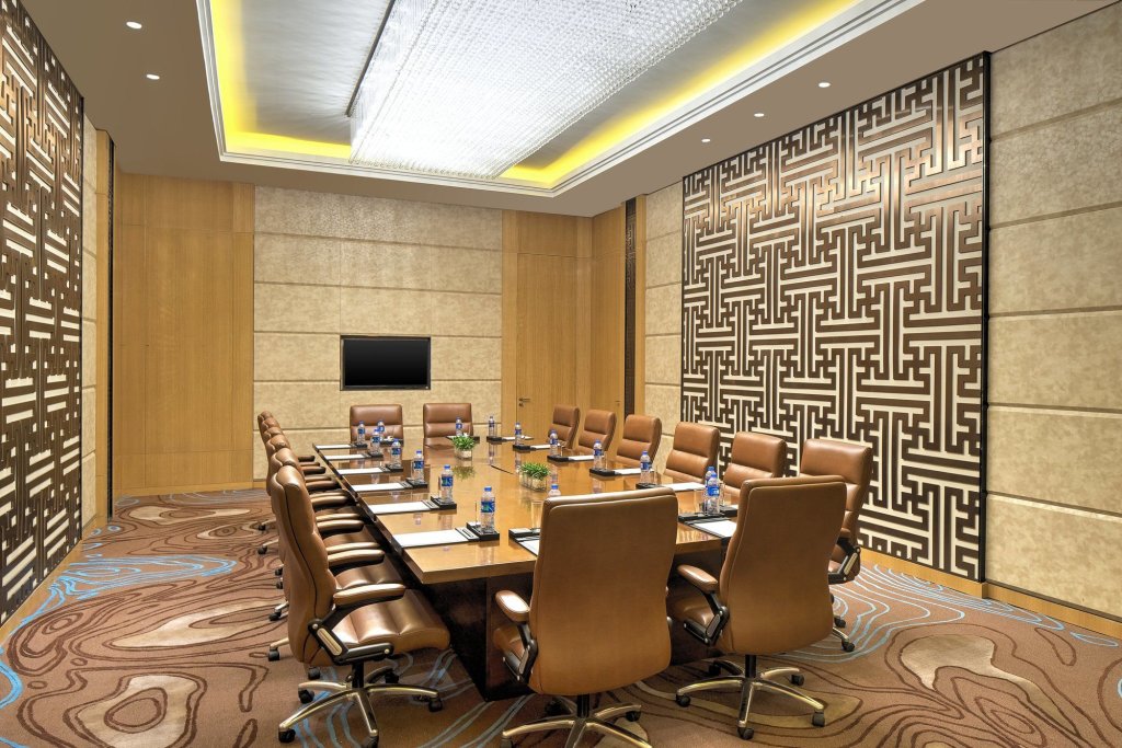 Лянфан: Sheraton Langfang Chaobai River Hotel
