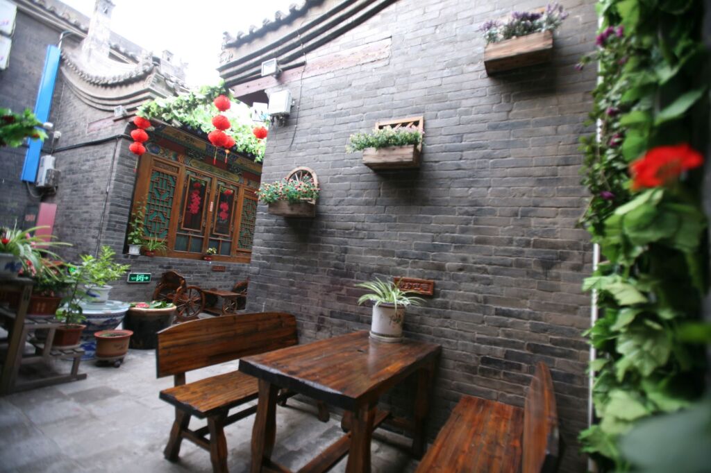 Цзиньчжун: Baichanghong Inn