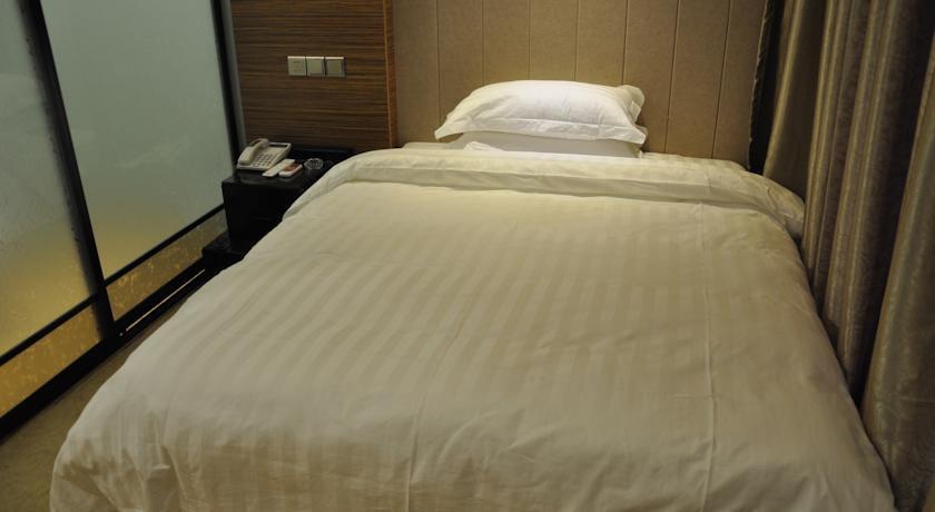Хулун-Буир: Manzhouli Aolong Business Hotel