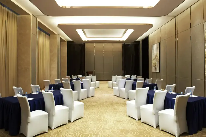 Лянфан: Four Points By Sheraton Langfang, Guan