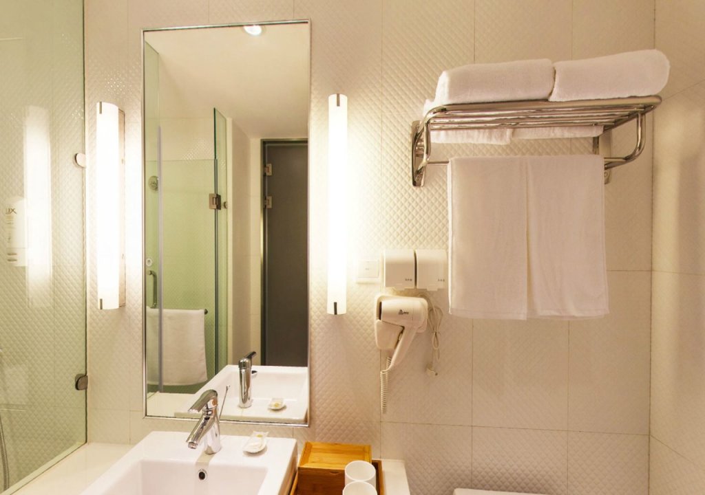 Шанхай: JI Hotel Shanghai Railway Station West Tianmu Road