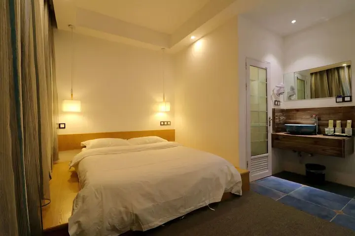 Яншо: Westland Hostel