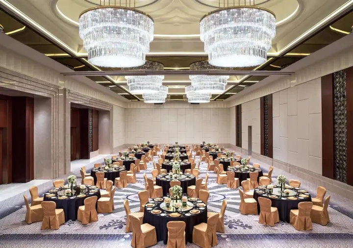 Чэнду: The St. Regis Chengdu
