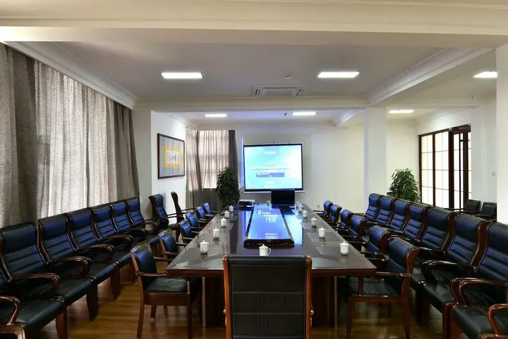 Циндао: Qingdao Oceanside Hotel & Resort