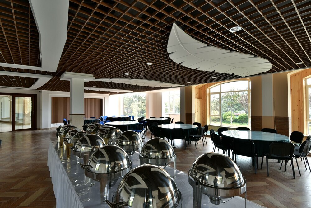 Циндао: Qingdao Oceanside Hotel & Resort