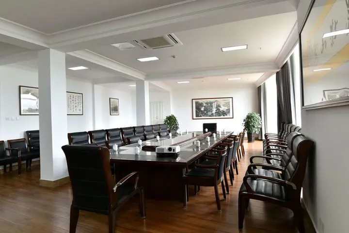 Циндао: Qingdao Oceanside Hotel & Resort