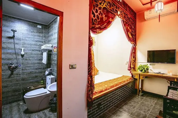 Цзиньчжун: Pingyao Ju Yuan Ge Inn