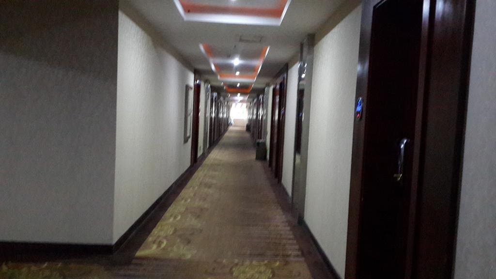 Чжуншань: Zhongshan Tianhong Hotel