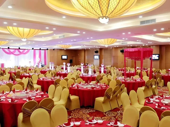 Цзиань: The Grand Plaza Hotel