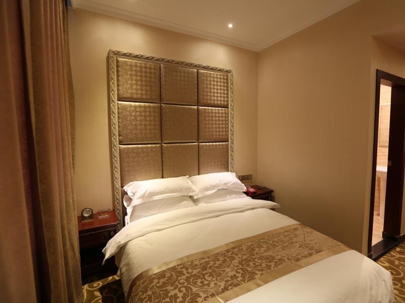 Урумчи: Astana Hotel