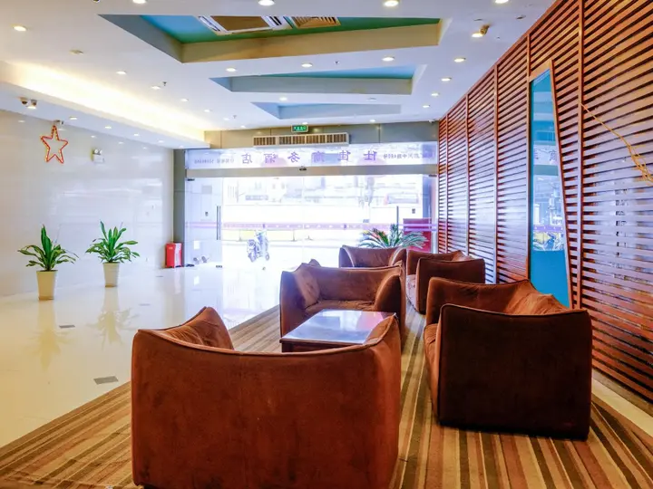 Шанхай: Shijia Inn On The Bund