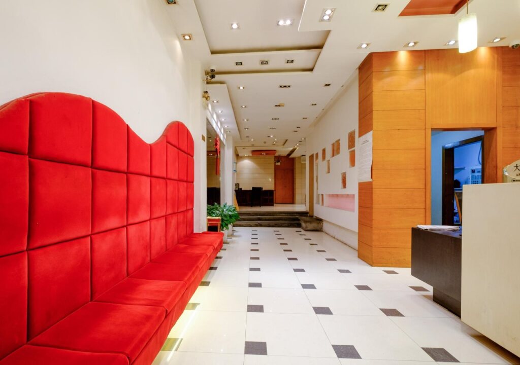 Шанхай: Shijia Inn On The Bund