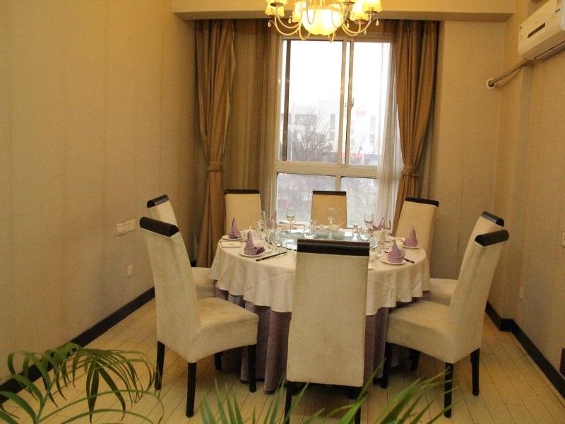 Уху: Novlion Hotel