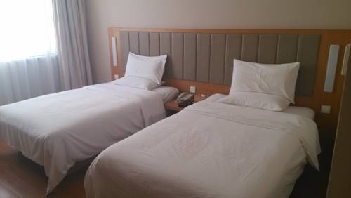 Шэньян: Ji Hotel (Shenyang Zhongjie Metro Station)