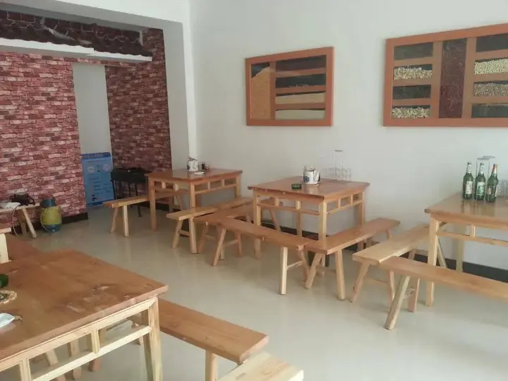 Цзюцюань: Dunhuang Xi Jia Inn