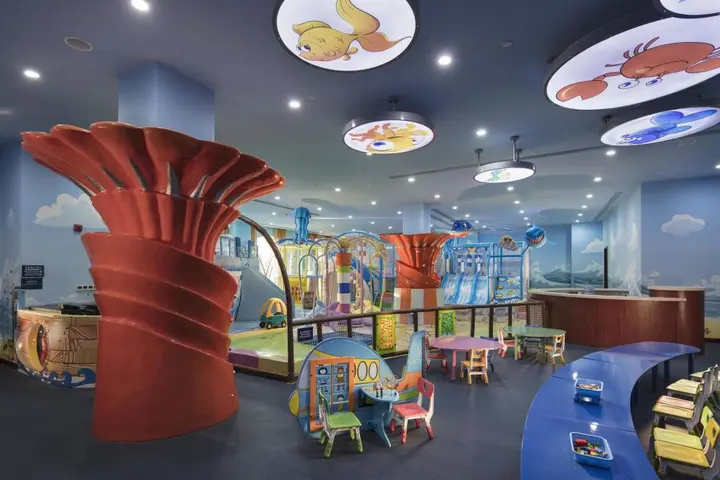 Циндао: Hilton Qingdao Golden Beach