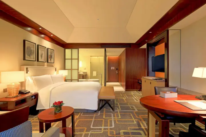 Циндао: Hilton Qingdao Golden Beach