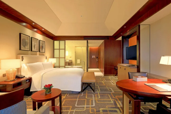 Циндао: Hilton Qingdao Golden Beach