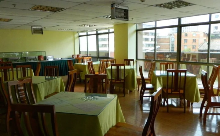 Куньмин: City Star Ji Feng Branch