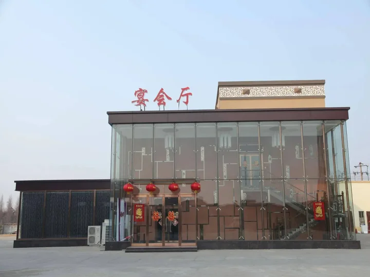Циндао: Qingdao Jinzhongtai Hotel