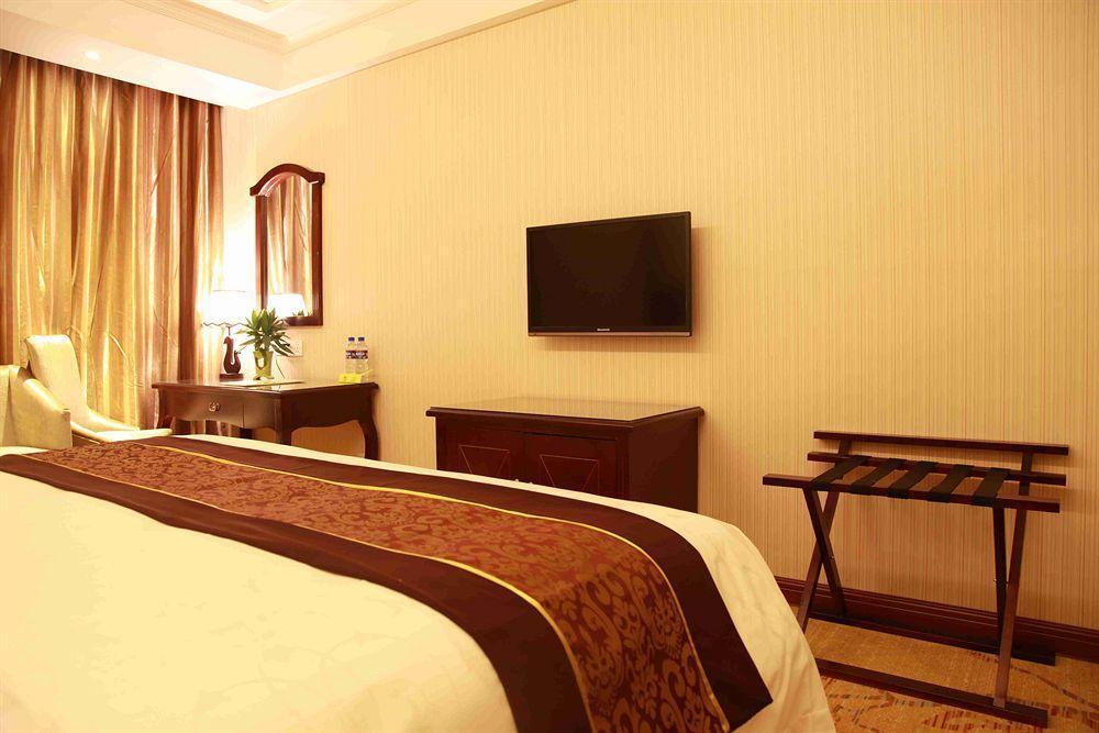 Шанхай: Vienna Hotel - Shanghai PVG Branch