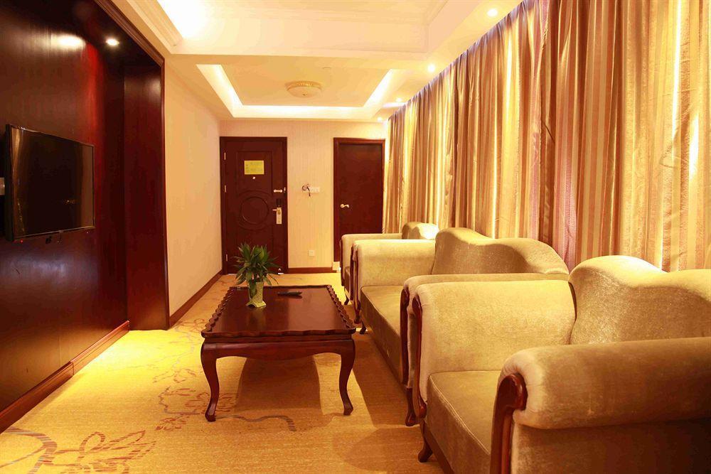 Шанхай: Vienna Hotel - Shanghai PVG Branch