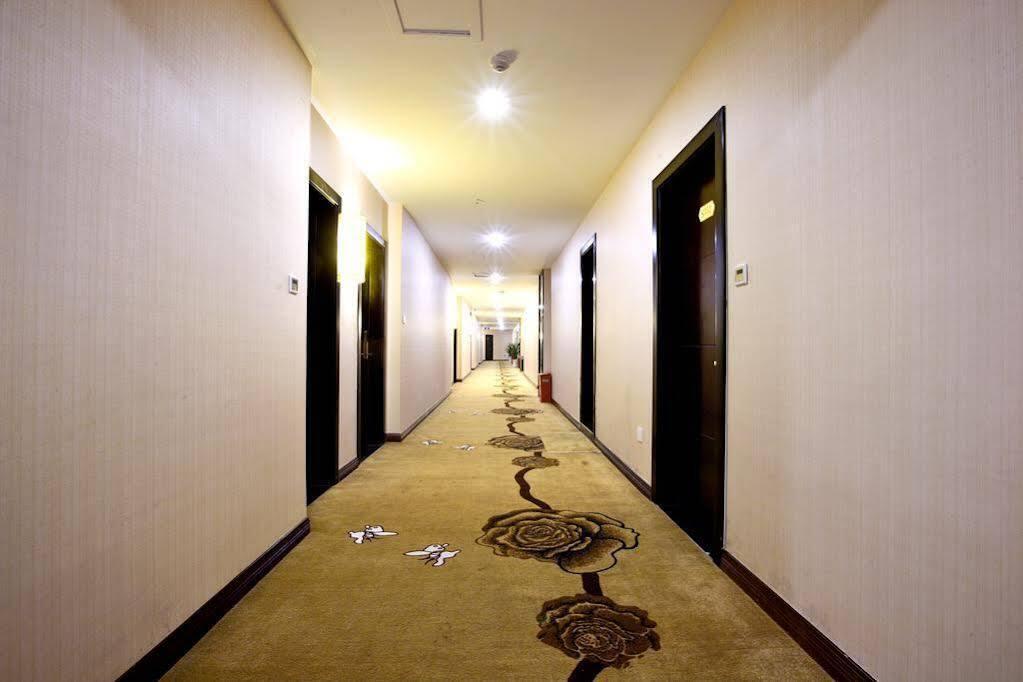 Чунцин: Chongqing Qintaiyue Hotel