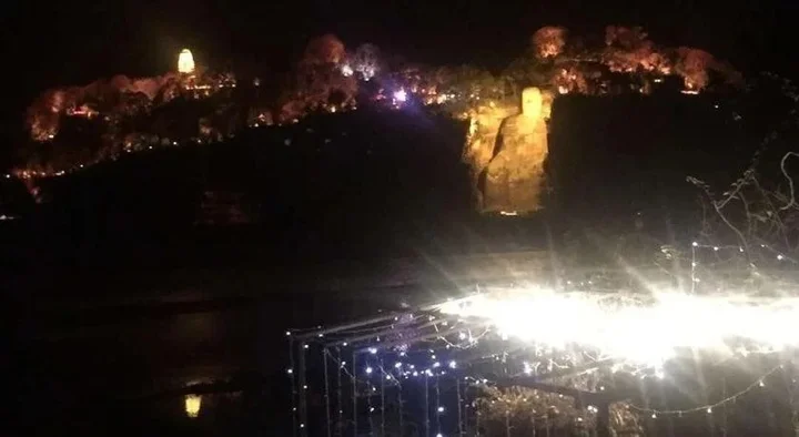 Лешан: Leshan FODI Inn