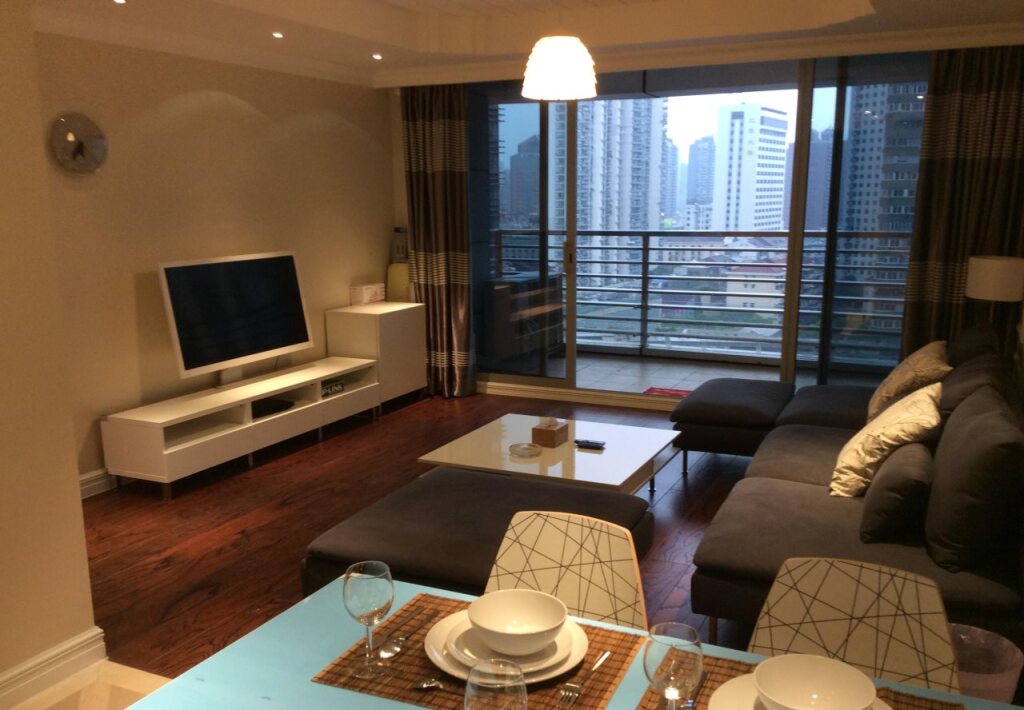 Шанхай: Ri Yue Guang Apartment