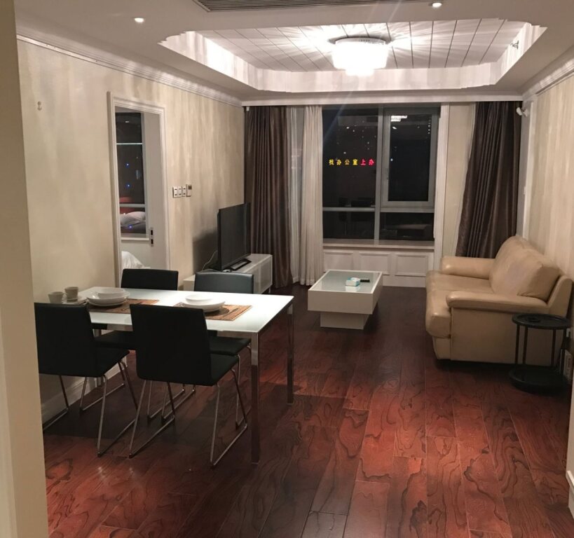 Шанхай: Ri Yue Guang Apartment