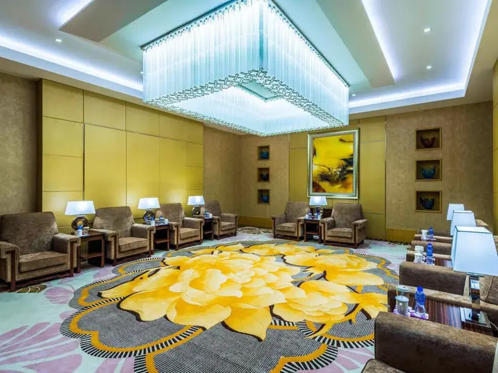Циндао: Grand Mercure Qingdao Qinglong