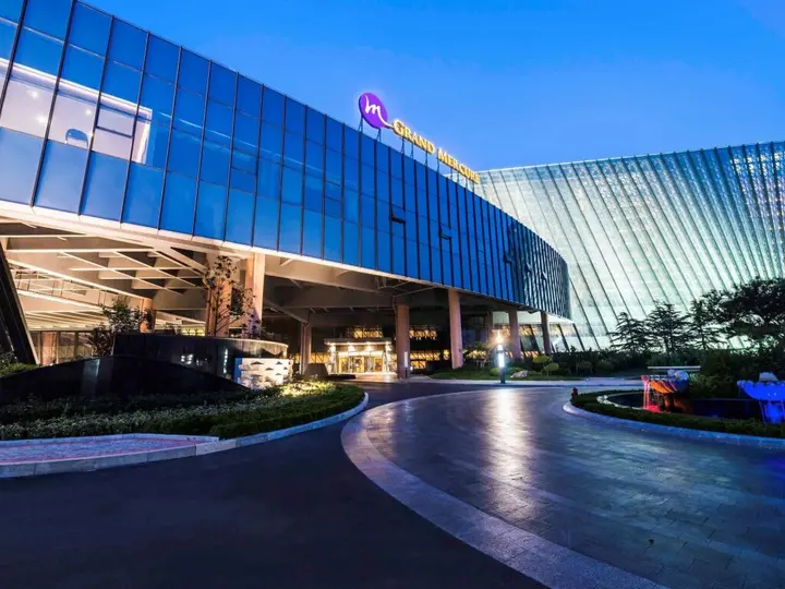 Циндао: Grand Mercure Qingdao Qinglong