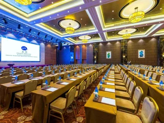 Циндао: Grand Mercure Qingdao Qinglong