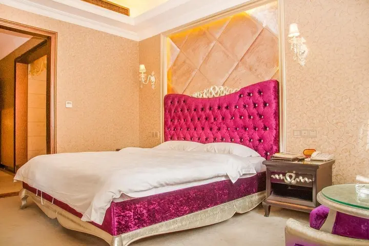 Ибинь: Yibinbandao Holiday Hotel