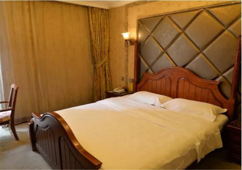 Ибинь: Yibinbandao Holiday Hotel