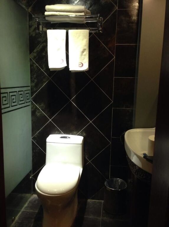 Haoyang Culture Hotel (Beijing Qianmen Dashilan Store) — фото 6