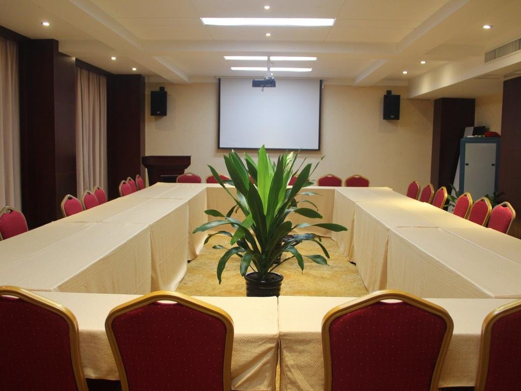 Аньцин: Anqing International Hotel