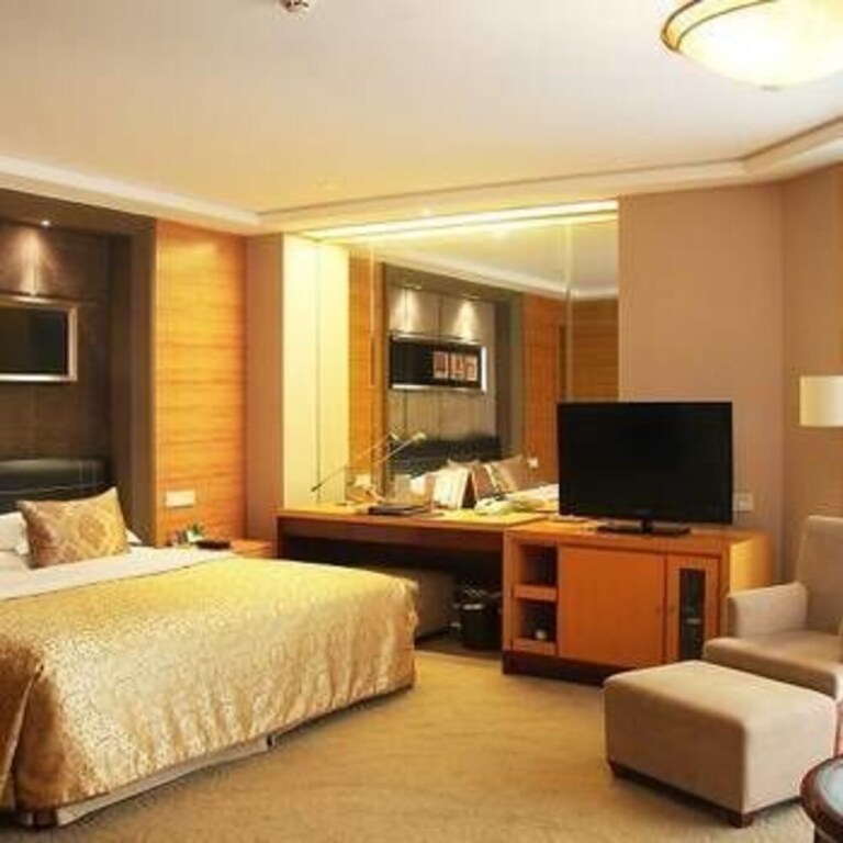 Цзинчжоу: Jingwei International Hotel