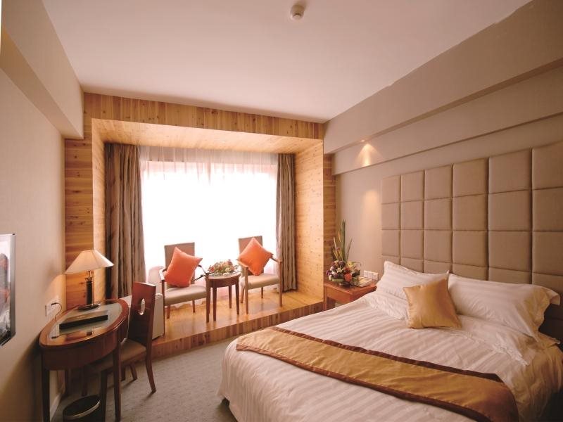 Golden Guangda Hotel — фото 4