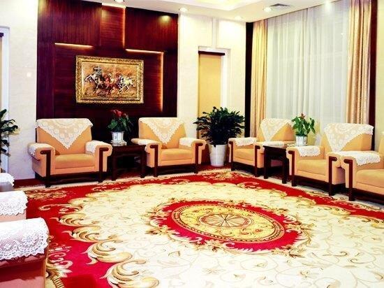 Линьи: Luban International Hotel