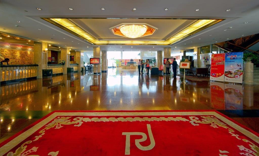 Линьи: Taoranju Hotel